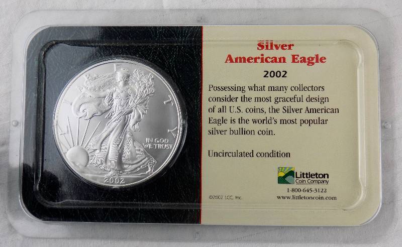 lot 4 image: 2002 $1 Liberty Walking Sliver American Eagle