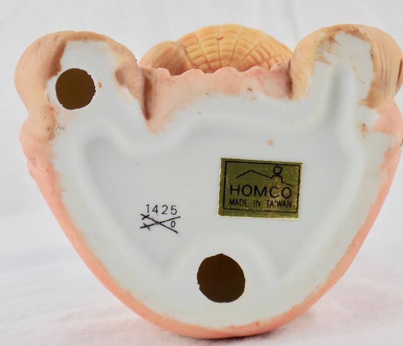 lot 17 image: 1980 Vintage Collection of (9) Very Cute Homco Ceramic Bear Figurines.