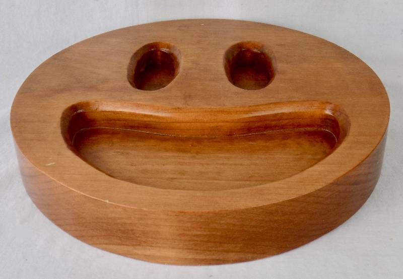 lot 30 image: 2 of 2 Solid Wood emoji