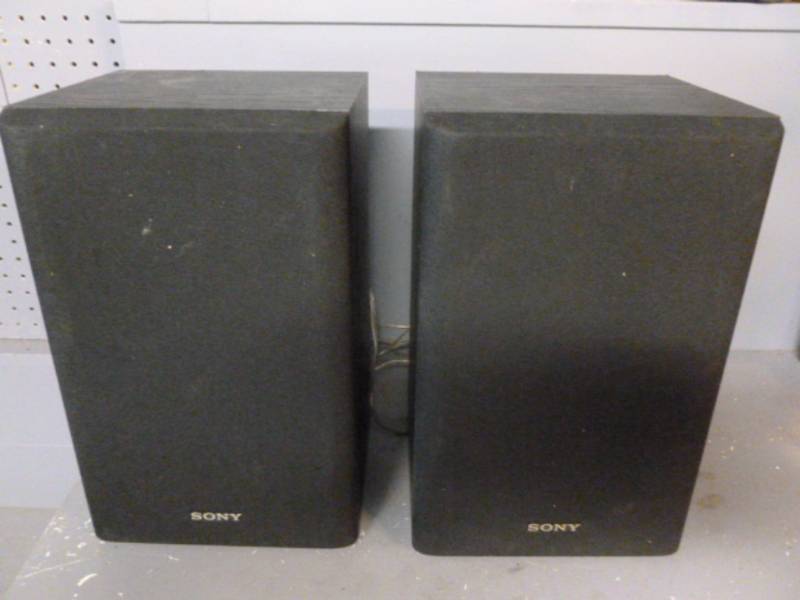 lot 28 image: Sony Speakers