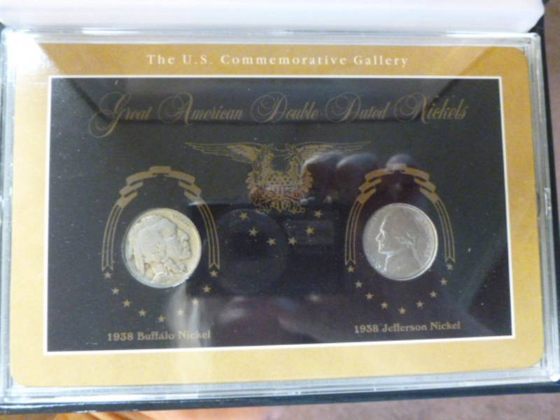 lot 43 image: Coin Set