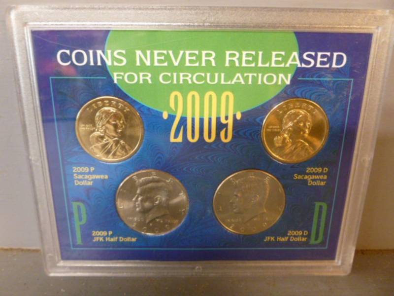 lot 44 image: Coin Set