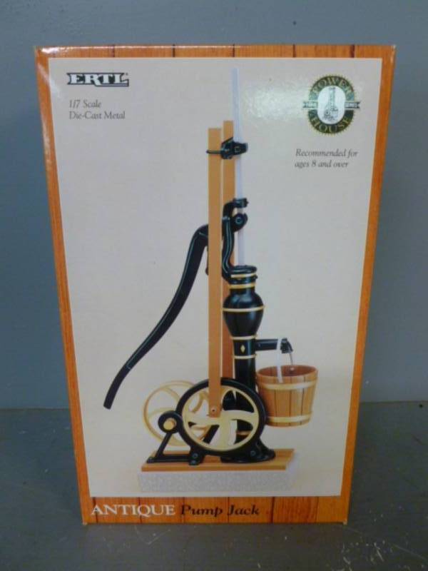lot 74 image: Ertl