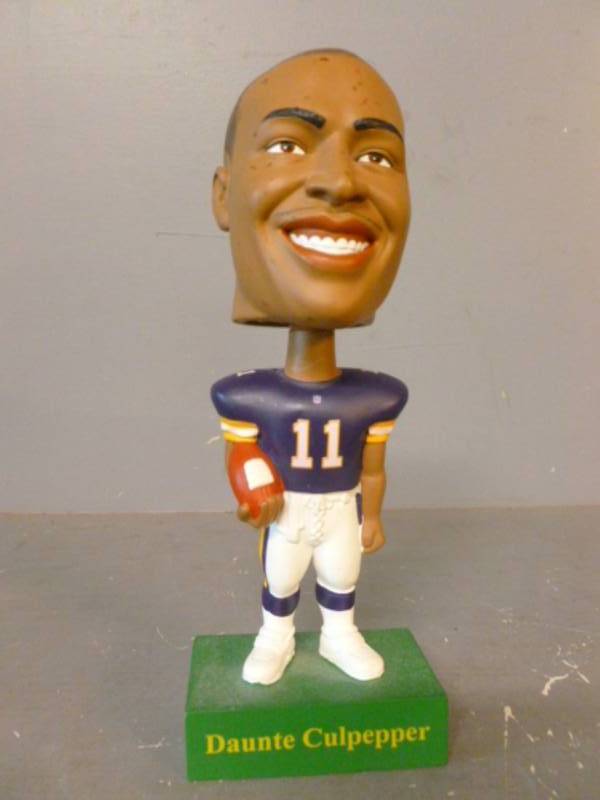 lot 129 image: Sports Collectible