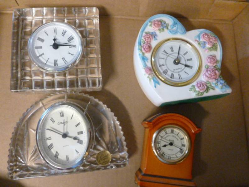 lot 135 image: Dresser Clocks