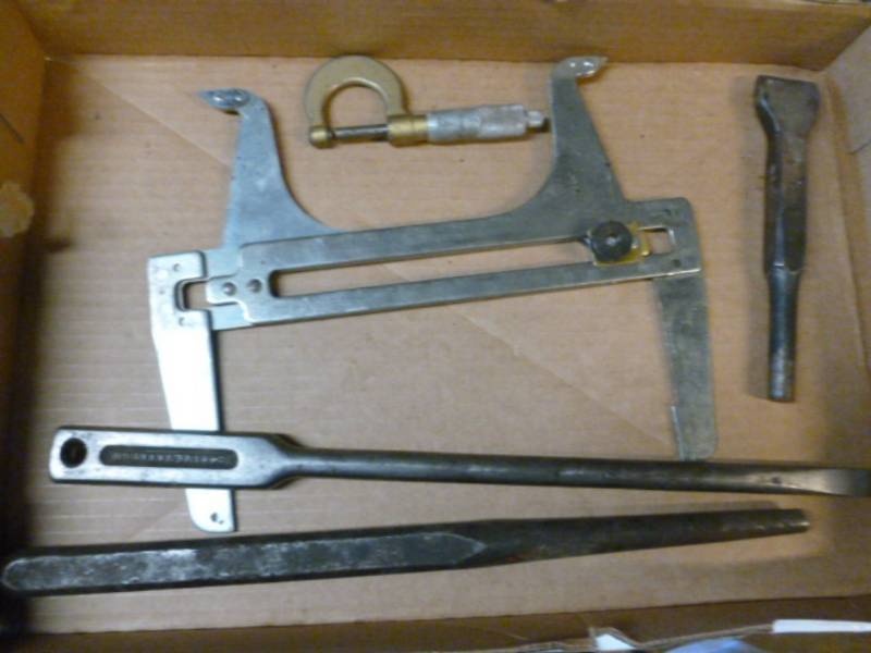 lot 165 image: Specialty Tools