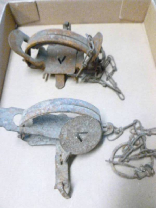 lot 181 image: Vintage Traps