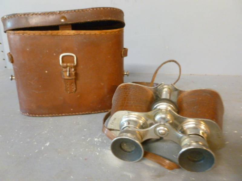 lot 203 image: Vintage Binoculars