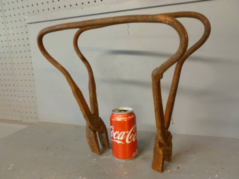 lot 227 image: Antique Blacksmith Tool
