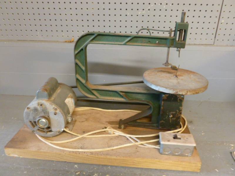 lot 234 image: Scroll Saw