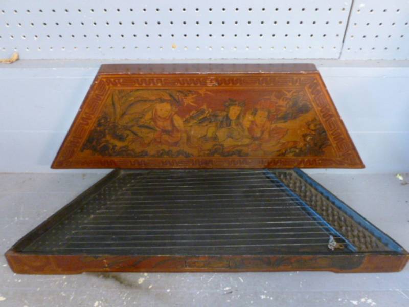 lot 237 image: Vintage Auto Harp