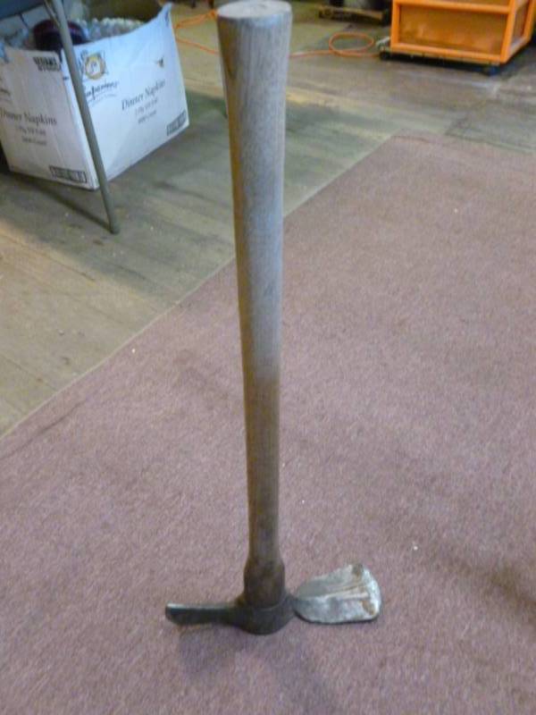 lot 243 image: Vintage Grub Hoe