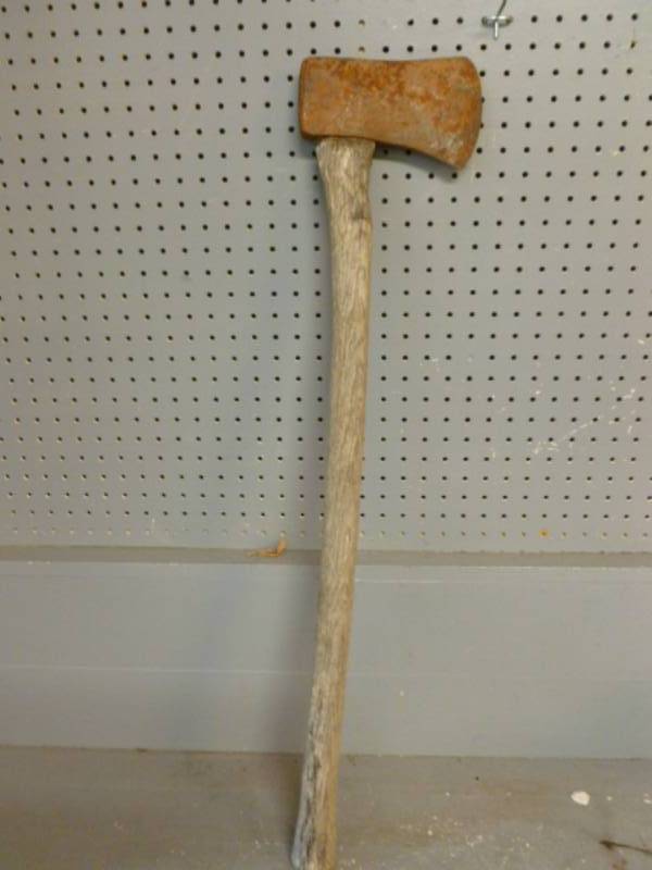 lot 245 image: Vintage Ax