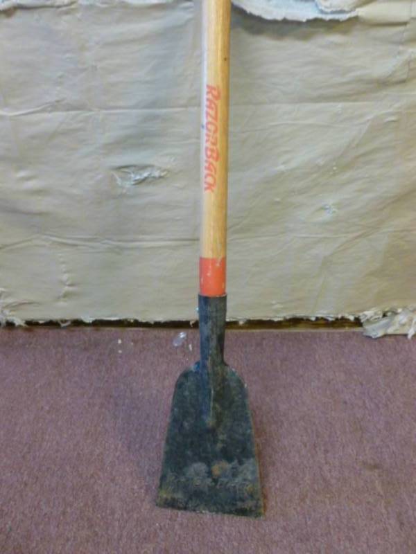 lot 248 image: Ice Scraper
