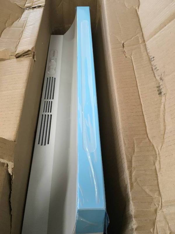 lot 88 image: RL6200 30 in. Non-Vented Range Hood in White in very good condition