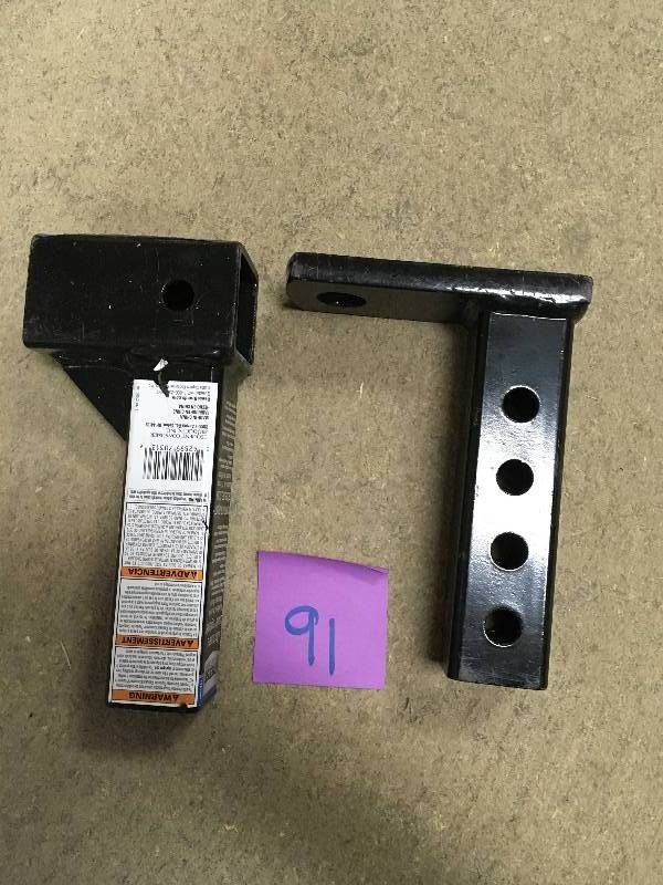 lot 91 image: Reese Towpower 7031300 Class III Adjustable Weight Carrying Ball Mount