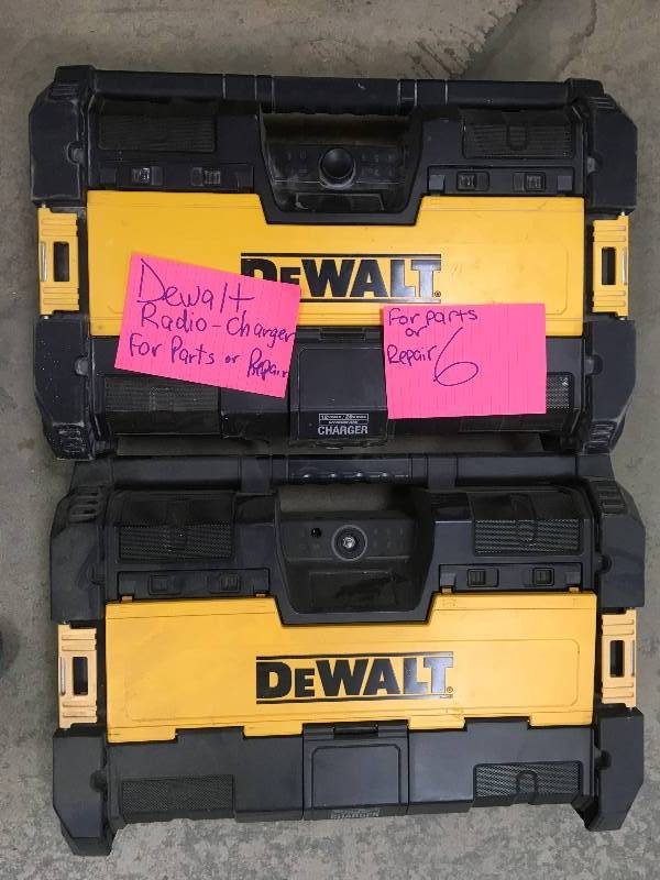 Dewalt Radio Charger for Partd or Repair