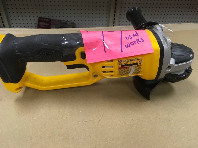 Dewalt 20-Volt MAX Lithium-Ion Cordless 4-12 in. Grinder (Tool-Only) used in working condiyion