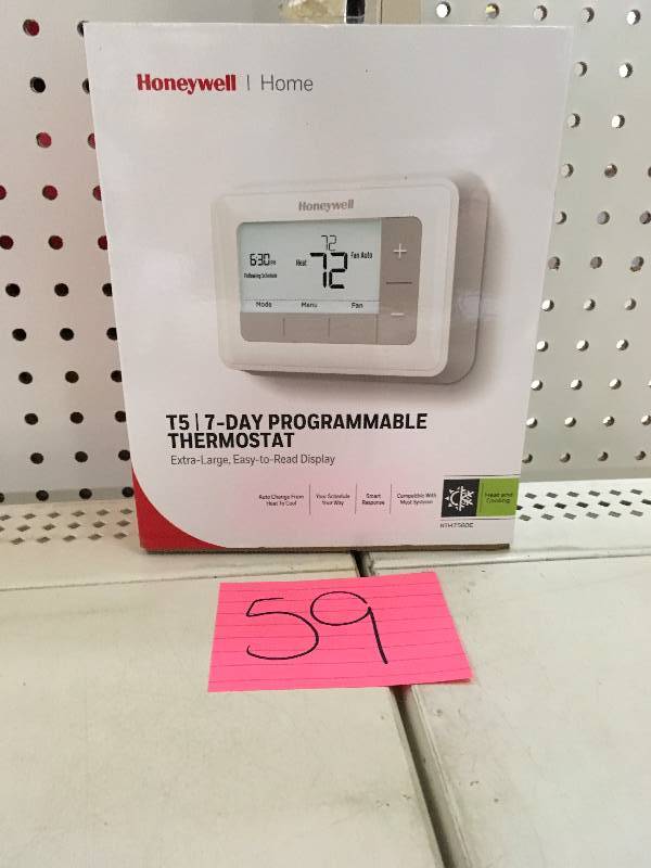 Honeywell T5 7-Day Programmable Thermostat in good conditions