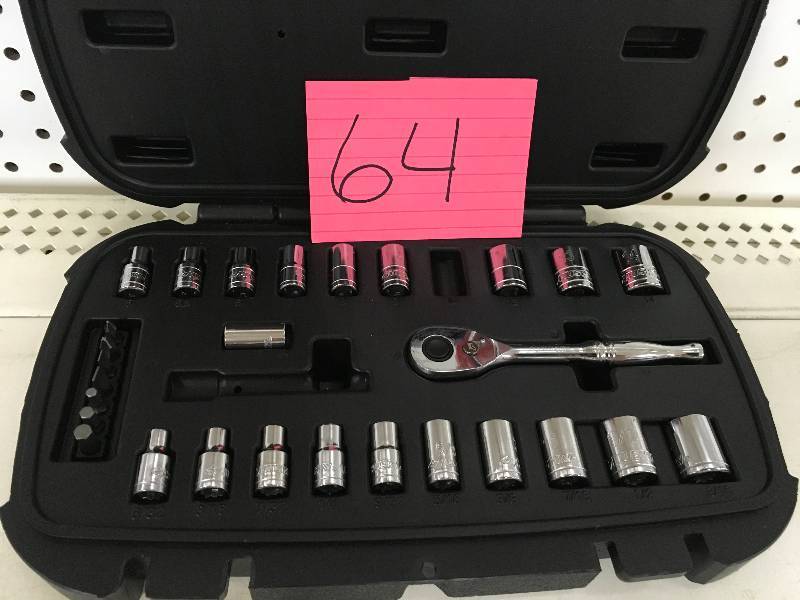 Husky 14 in. Drive SAE and Metric Socket Set (30-Piece)