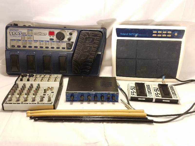 PROFESSIONAL SOUND EQUIPTMENT
