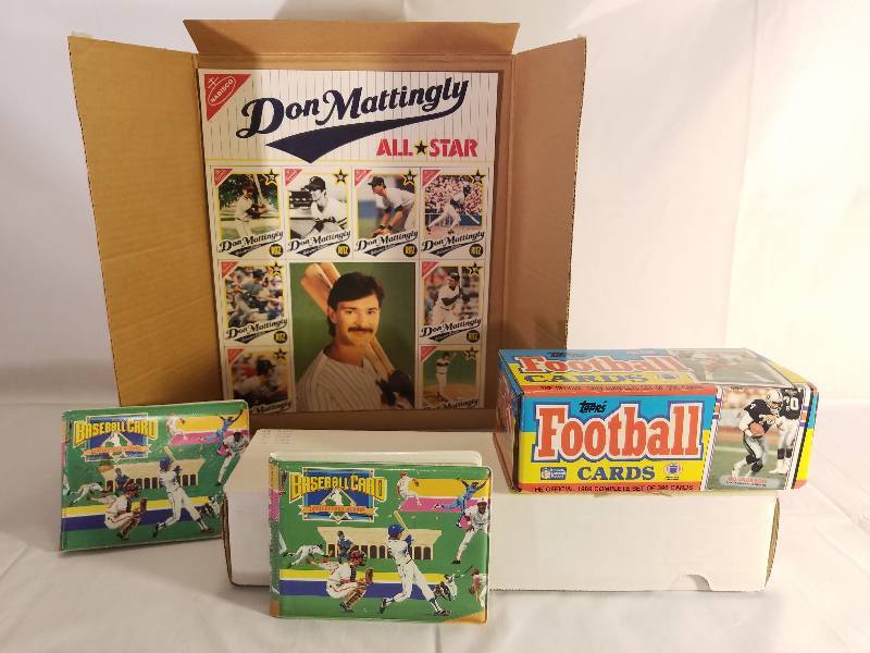 SPORTS TRADING CARDS