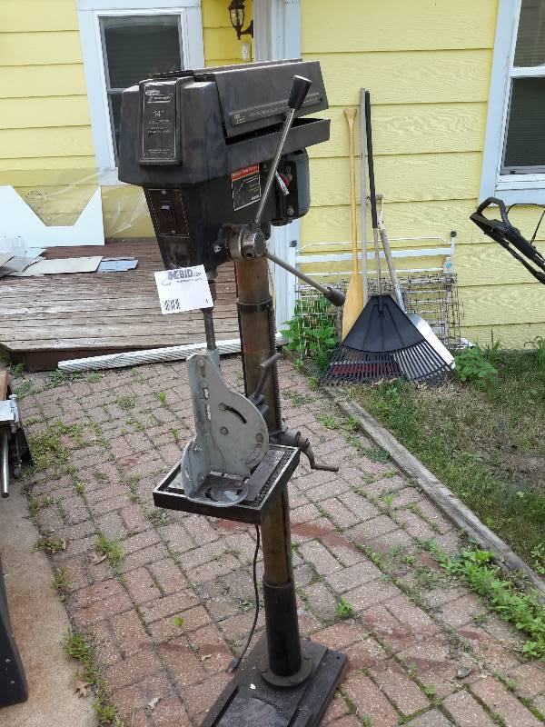 lot 4 image: Dayton 14 Drill Press