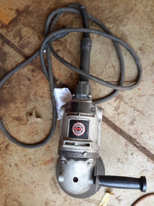 lot 87 image: Black & Decker 79 Angle Sander