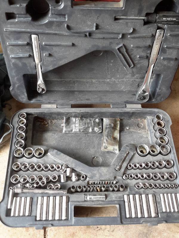lot 42 image: Craftsman Socket Wrench Set