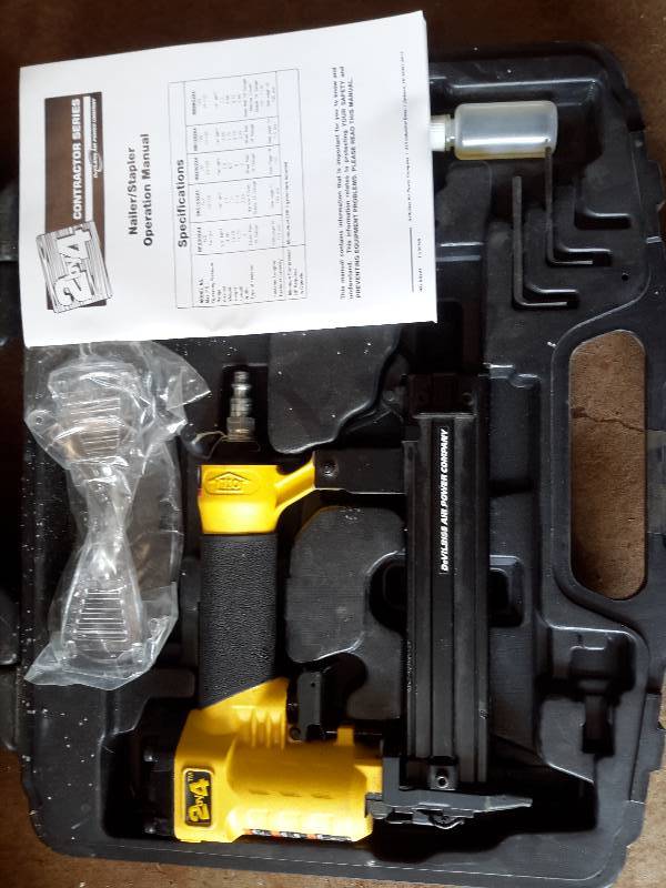 lot 64 image: DeVilbiss 18 Gauge Brad Nailer Gun