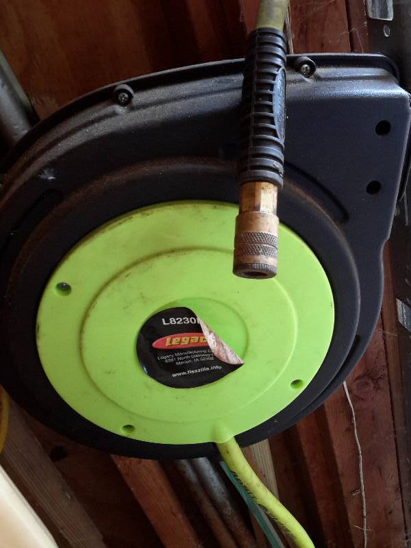 lot 110 image: 30 ft ZillaReel Air Hose