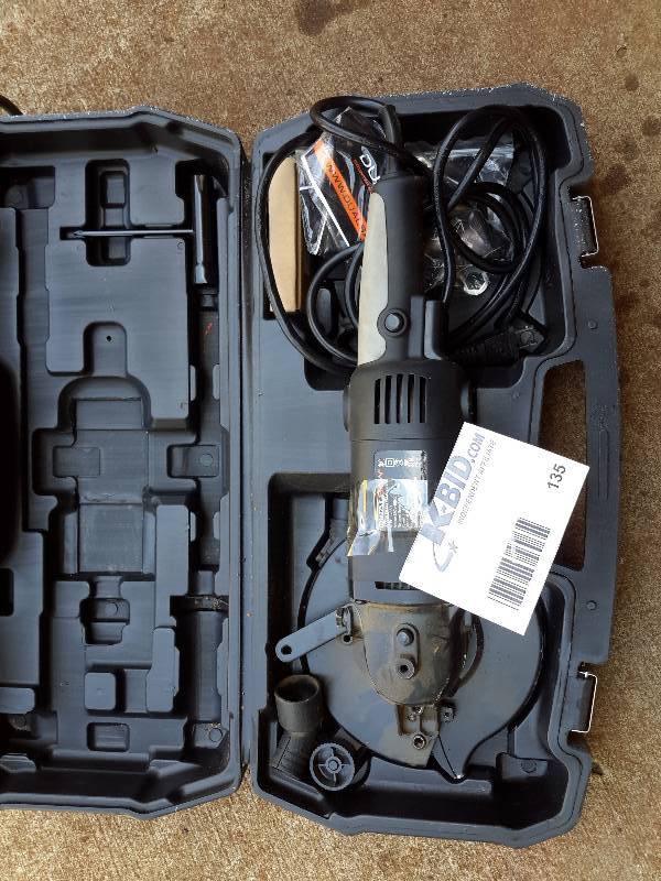 lot 135 image: Dualsaw Rotating Circular Saw