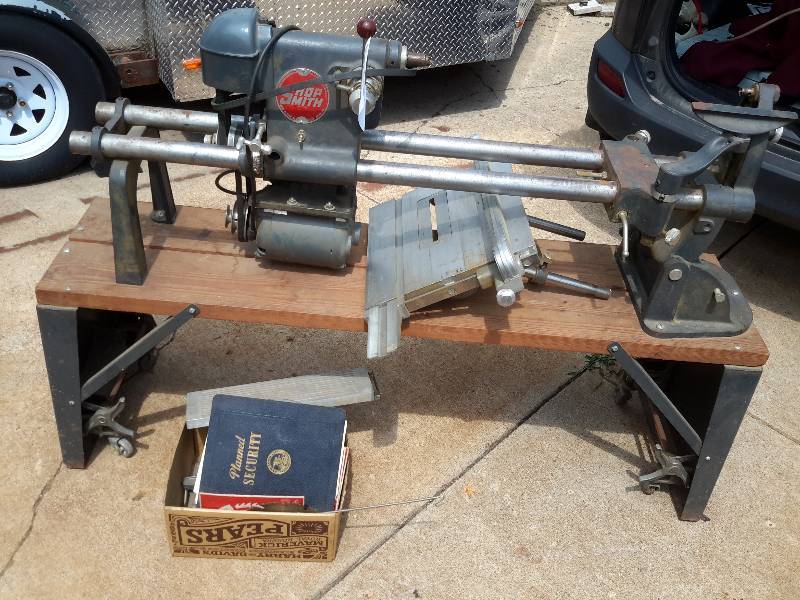 lot 35 image: Shopsmith Lathe with Motor and Origional Paperwork