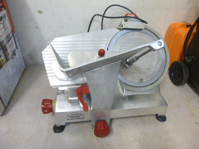 lot 3 image: Berkel Meat Slicer
