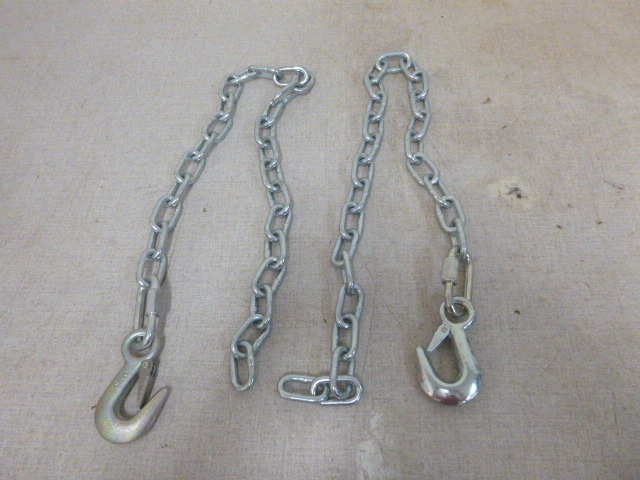 lot 50 image: 2 NEW Chains with Hooks
