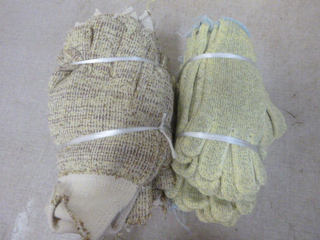 lot 54 image: 2 Dozen NEW Pair of Work Gloves