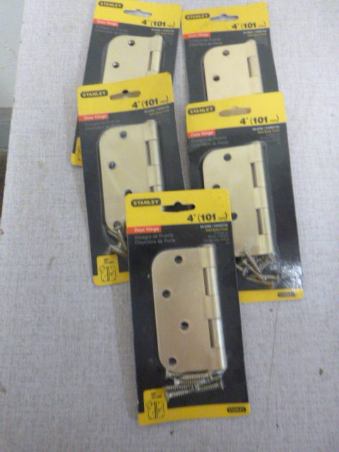 lot 61 image: 5 NEW Stanley Door Hinges