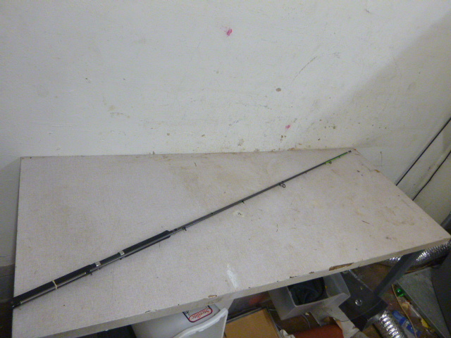 lot 77 image: NEW South Bend Ultra Fight Round House Spinning Rod