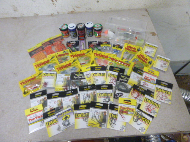 lot 91 image: NEW Miscellaneous Fishing Tackle