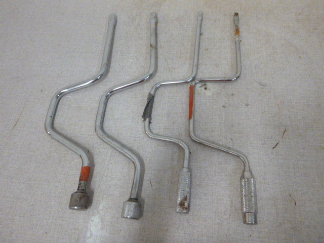 lot 92 image: 4 Speeder Wrenches