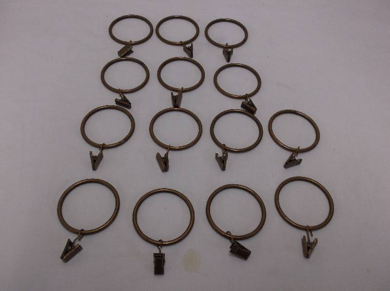 CURTAIN RINGS & WINDOW CURTAIN