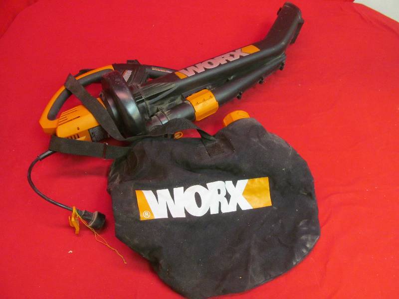lot 100 image: WORX Leaf Blower Model-WG500