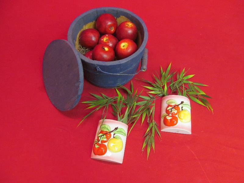 lot 47 image: Wood Pale w Lid Full of Artificial Apples, 2 Small Wall Pockets w Greens