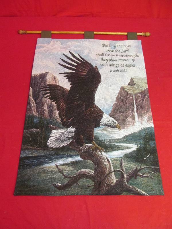 lot 81 image: Isaiah 4031 Cloth Wall Dcor 26x23