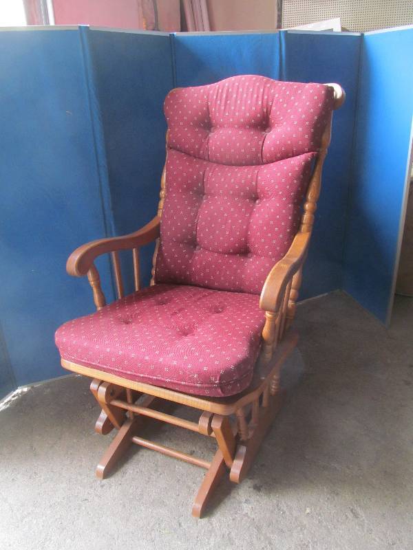 lot 114 image: Glider Rocker with Upholstered Cushions