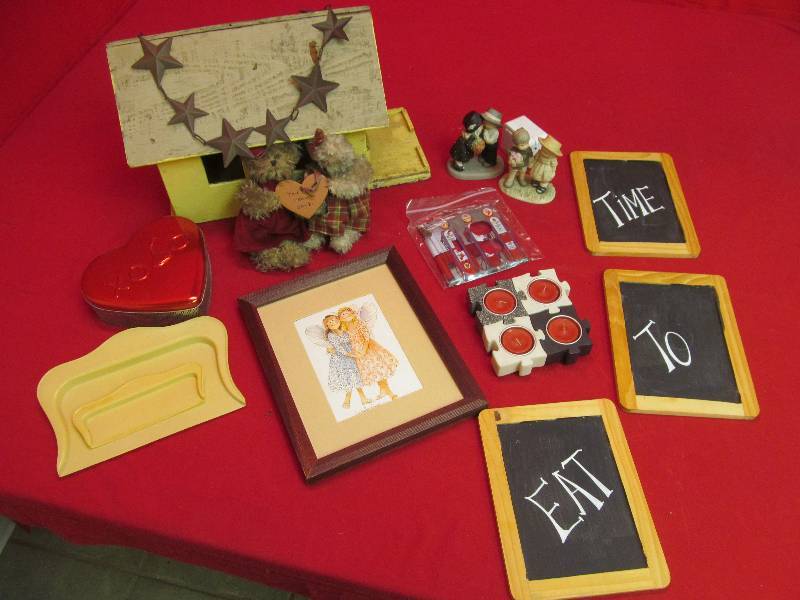 lot 144 image: ,vintage house