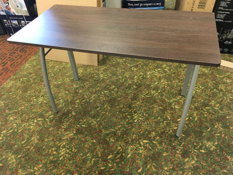 lot 153 image: LINEATRENTO 43 DESKMOC, RETAIL $129.99