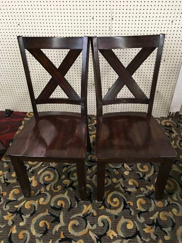 lot 156 image: BECKETT 2PK DINING CHAIRS, RETAIL $124.99