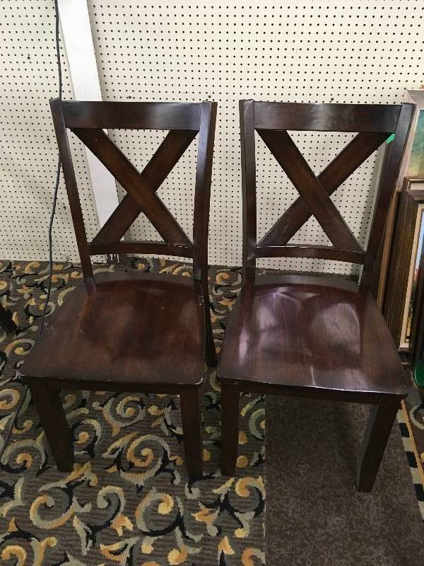 lot 167 image: BECKETT 2PK DINING CHAIRS, RETAIL $124.99