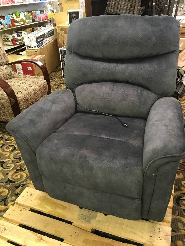 lot 169 image: MORRIS LIFT CHAIR BLUE, RETAIL $479.99